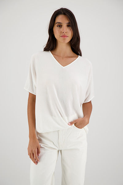 CARINE - LOOSE SLEEVELESS SWEATER