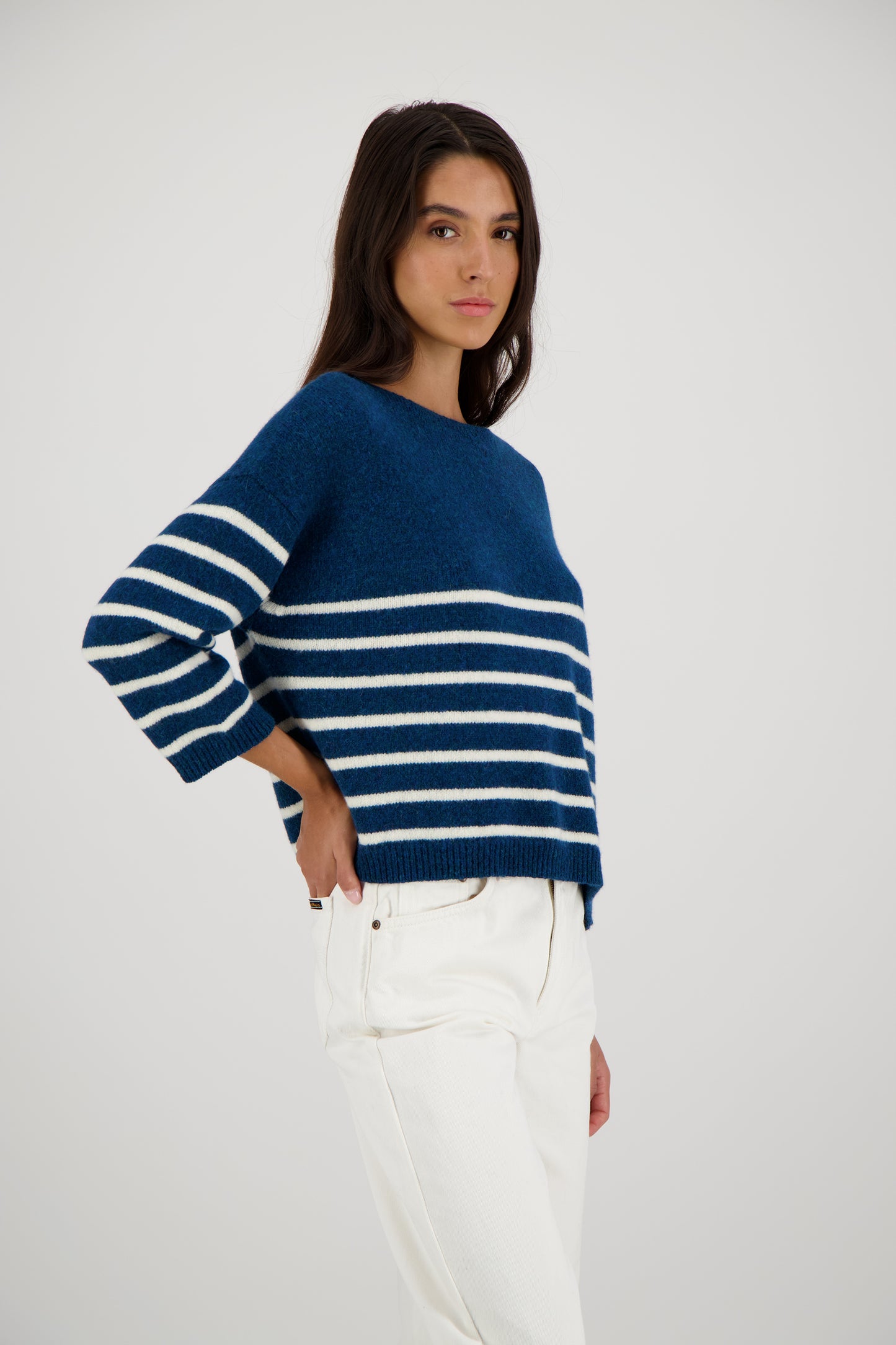 CERYSE - CREW NECK SWEATER