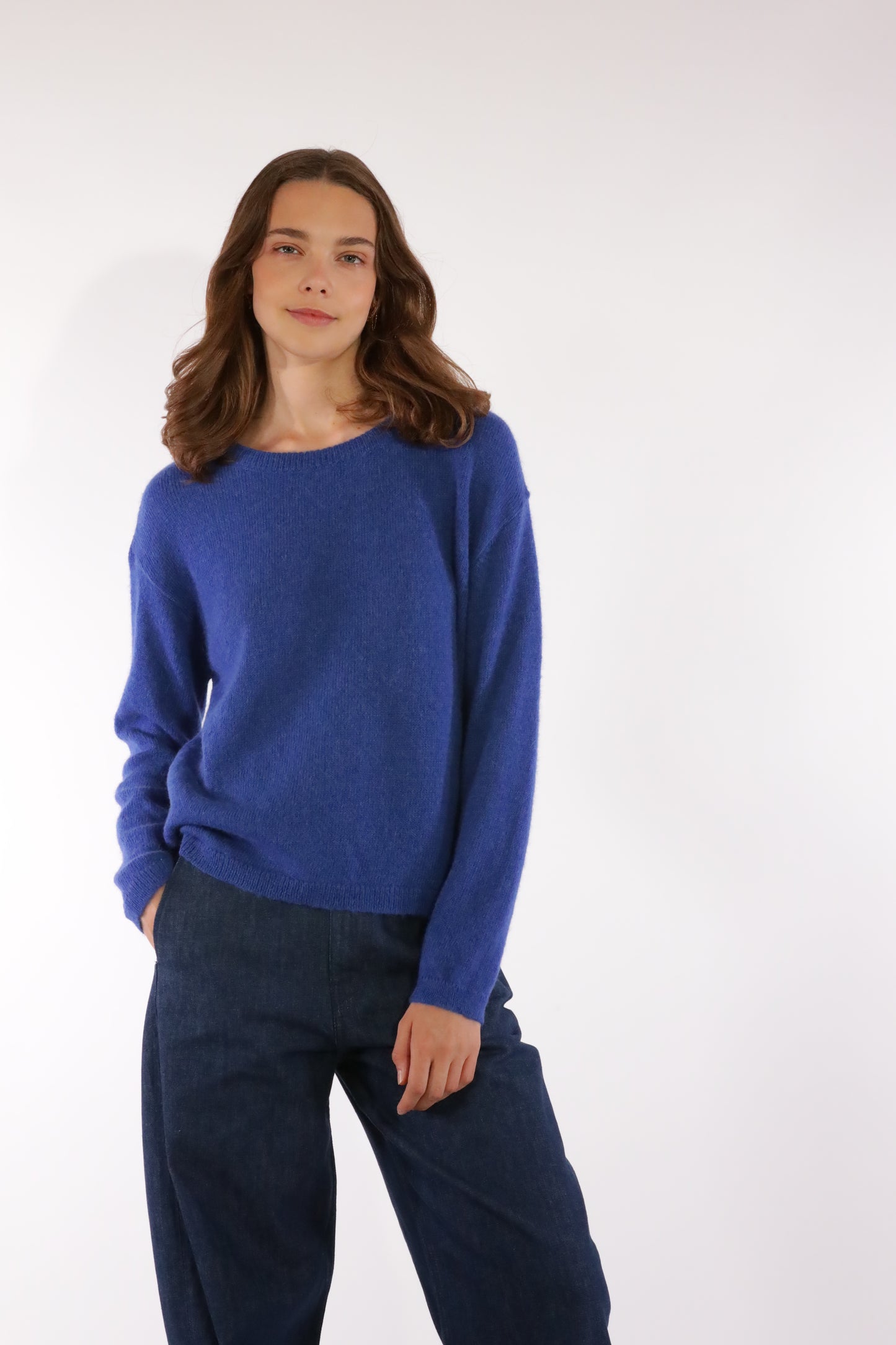 GINA ROUND NECK SWEATER