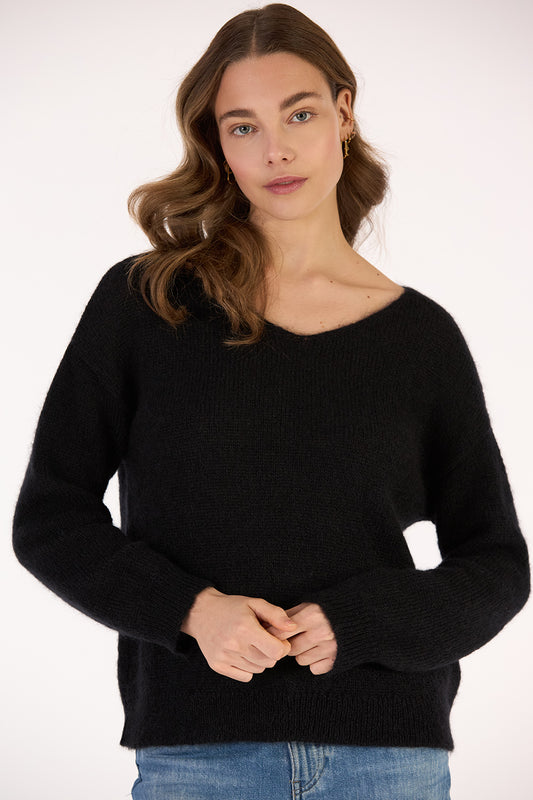 JANAEL V NECK SWEATER
